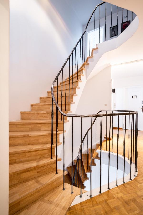 The Rose Suites บรูจส์ ภายนอก รูปภาพ