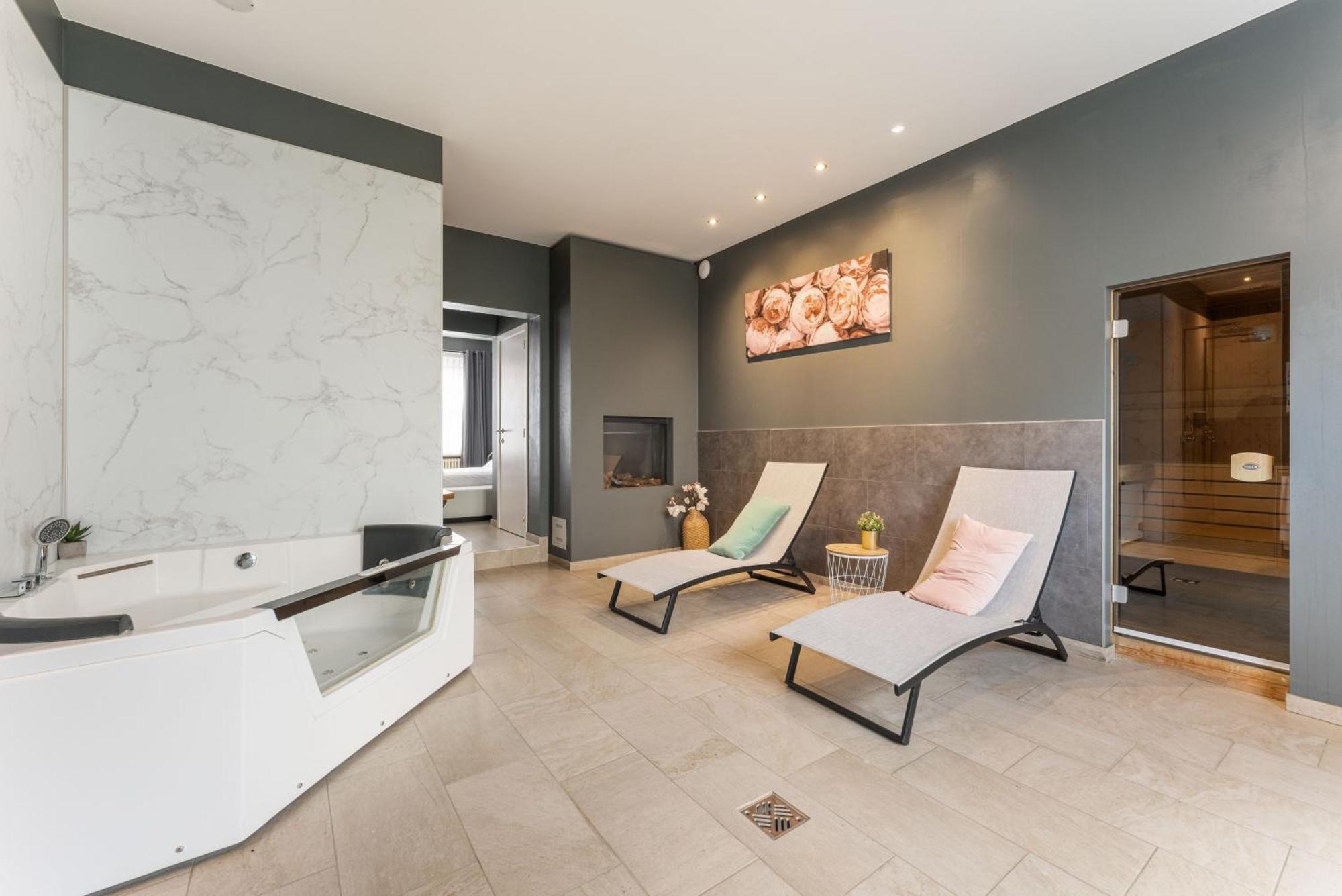 The Rose Suites บรูจส์ ภายนอก รูปภาพ
