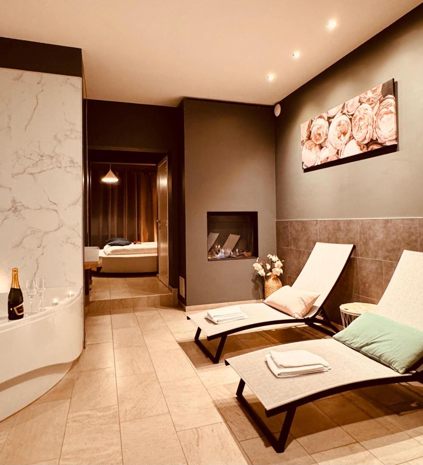 The Rose Suites บรูจส์ ภายนอก รูปภาพ