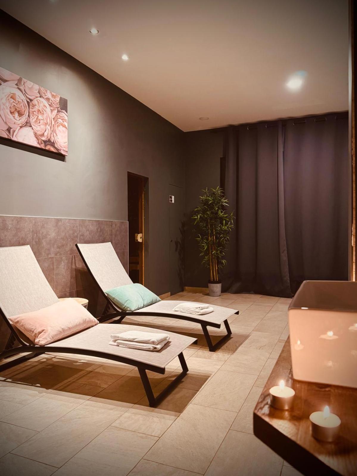The Rose Suites บรูจส์ ภายนอก รูปภาพ