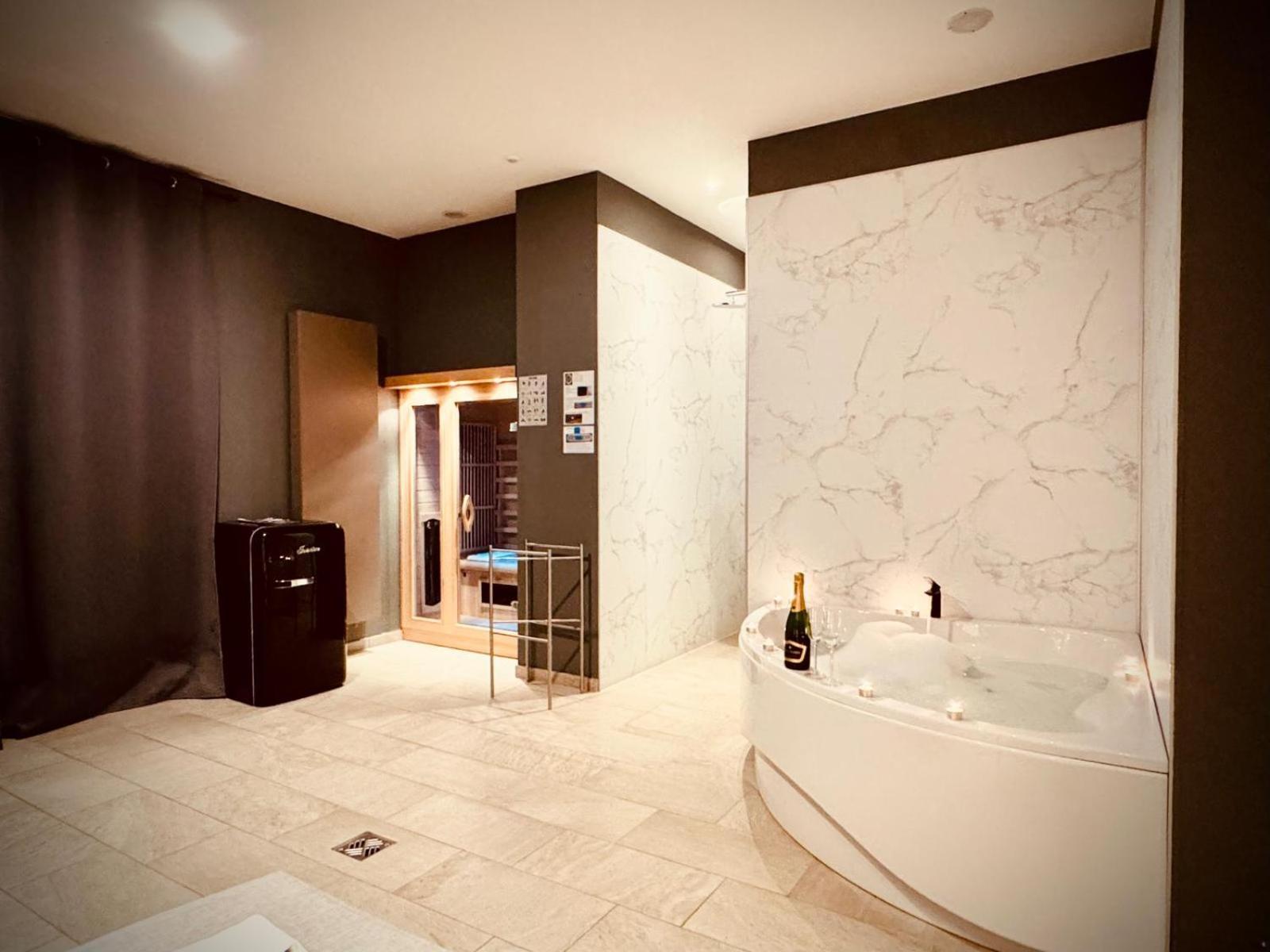The Rose Suites บรูจส์ ภายนอก รูปภาพ