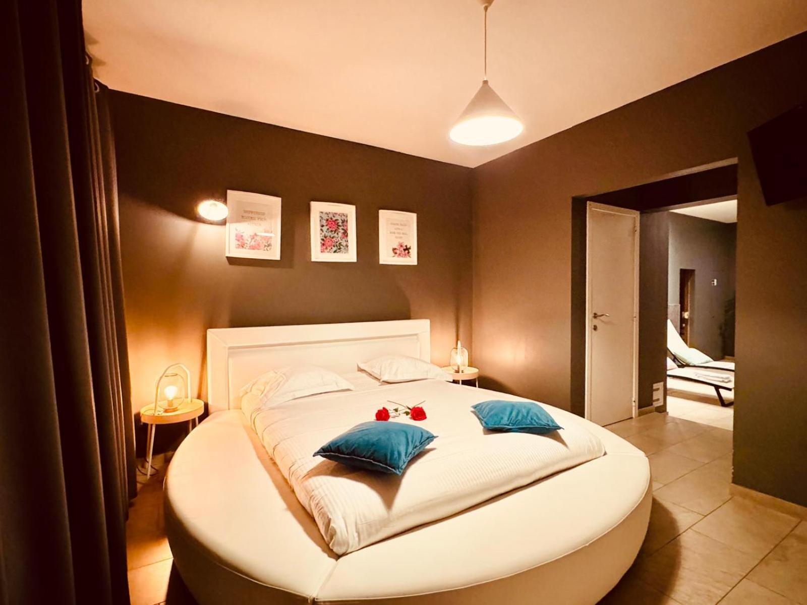 The Rose Suites บรูจส์ ภายนอก รูปภาพ